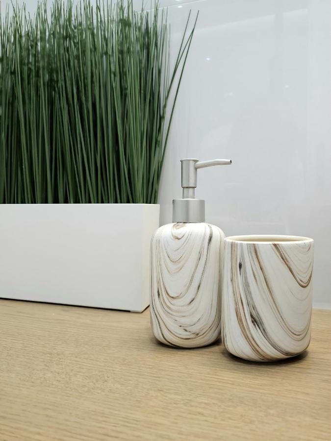 Modern Garden View Apt In Voula, Athens - Luxe 外观 照片