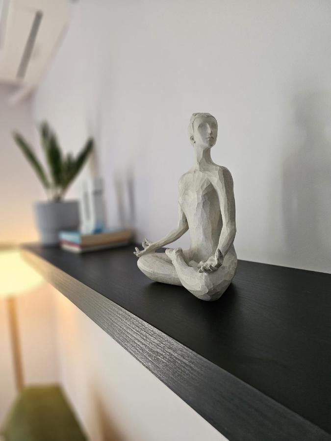 Modern Garden View Apt In Voula, Athens - Luxe 外观 照片